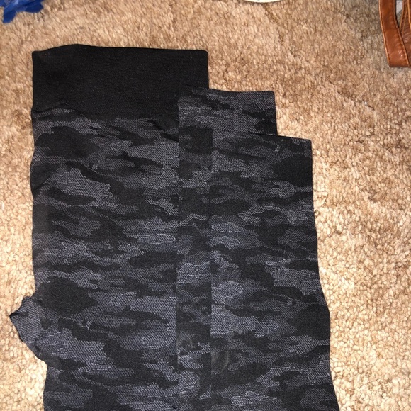 Camo leggings - Picture 1 of 1
